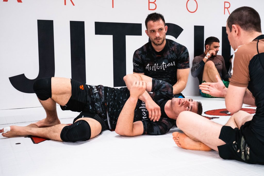 Trening brazilskega jiu-jitsuja in MMA.